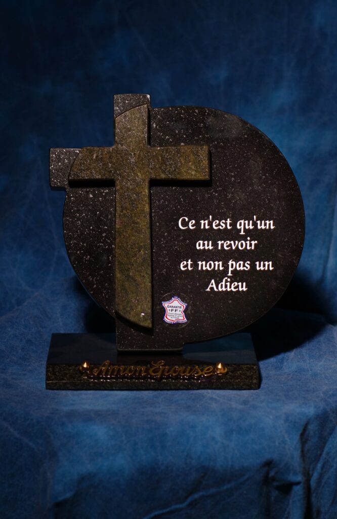 plaque funeraire a motif texte